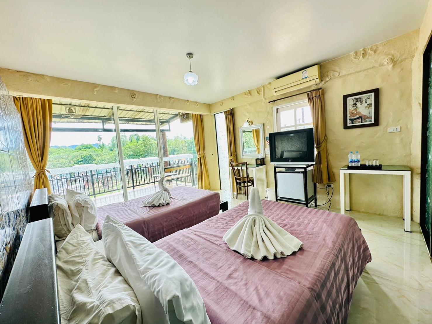 Yoko River Kwai Resort Ban Huai Maenam Noi Exterior foto